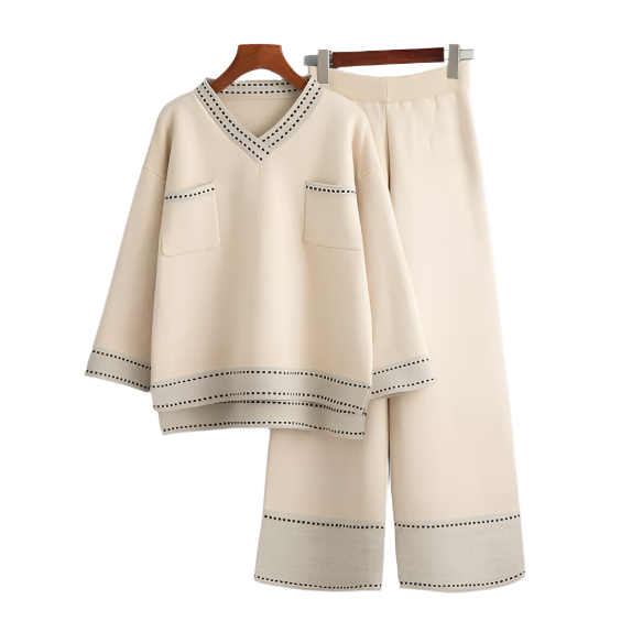 Kaitlyn Tweedelige Set – Elegante damesoutfit in abrikooskleur