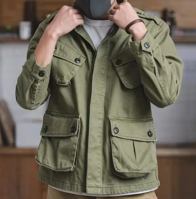 Hadrian Militaire Herenjas – Stoere Look met Praktische Details