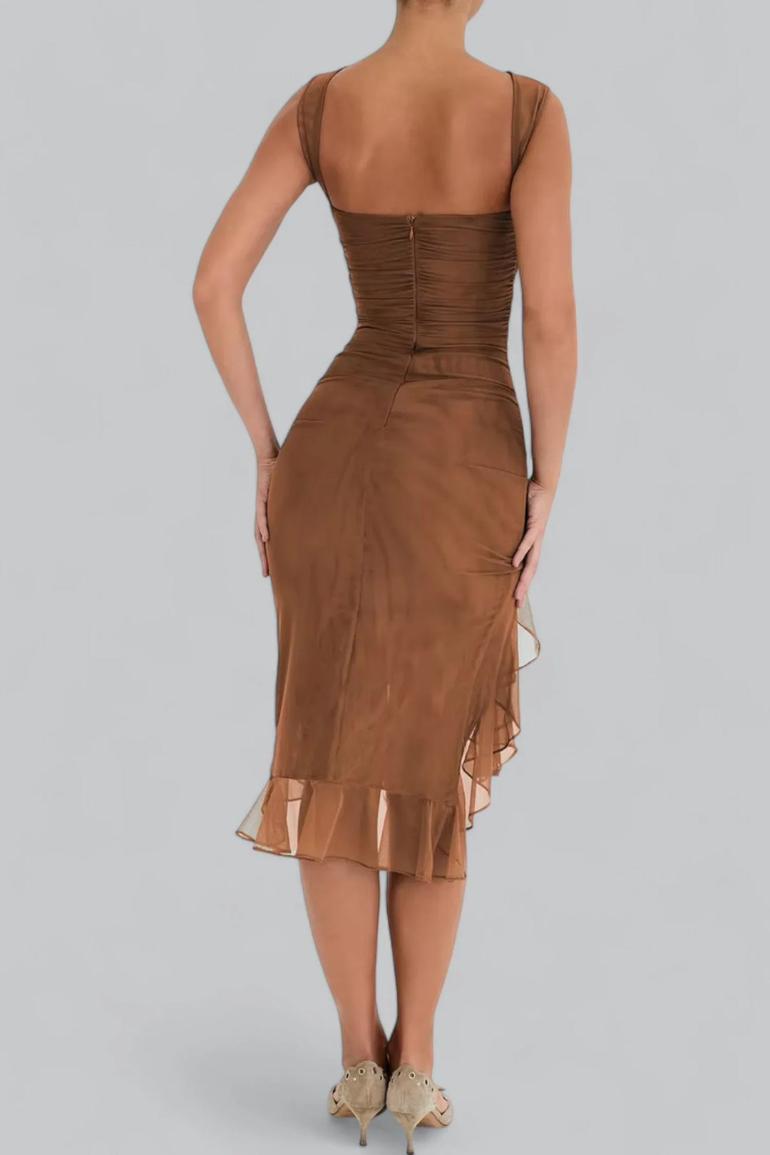 Delara Elegante Midi Jurk – Luxe Geplooide Jurk met Asymmetrisch Design