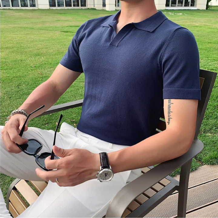 Noir V-Hals Polo voor Heren – Verzorgde Eenvoud met Moderne Klasse