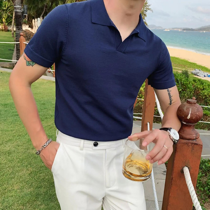 Noir V-Hals Polo voor Heren – Verzorgde Eenvoud met Moderne Klasse