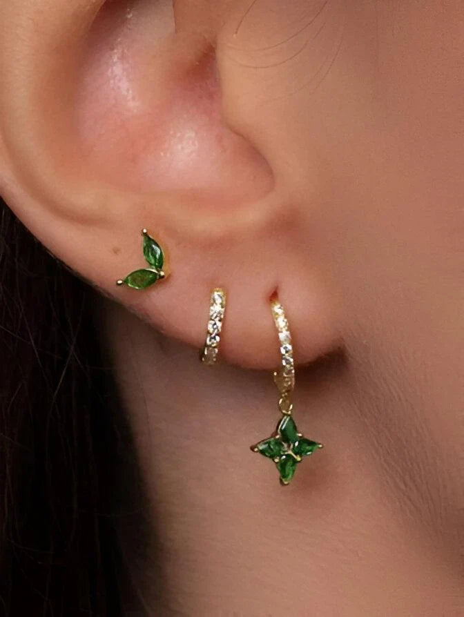 Sana Oorbellen Set – Goudkleurige Damesoorbellen met Groene Accenten