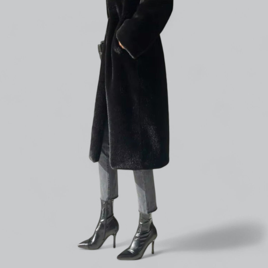 Tavira Jas – Duurzame Luxe met Tijdloze Klasse