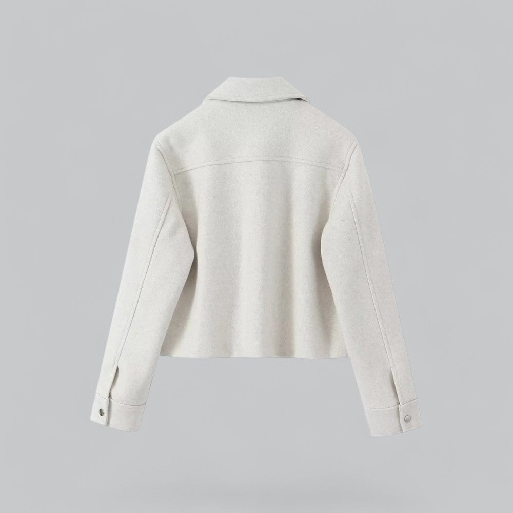 Rilynn Jas – Cropped Stijl met Duurzame Klasse