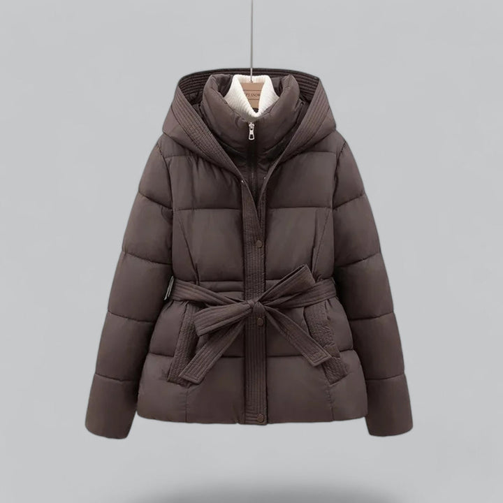 Waylynn Jas – Lange Belted Winterjas met Capuchon