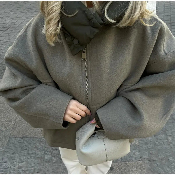 Tilda Winterjas – Warme Damesjas met Hoge Kraag en Relaxte Pasvorm