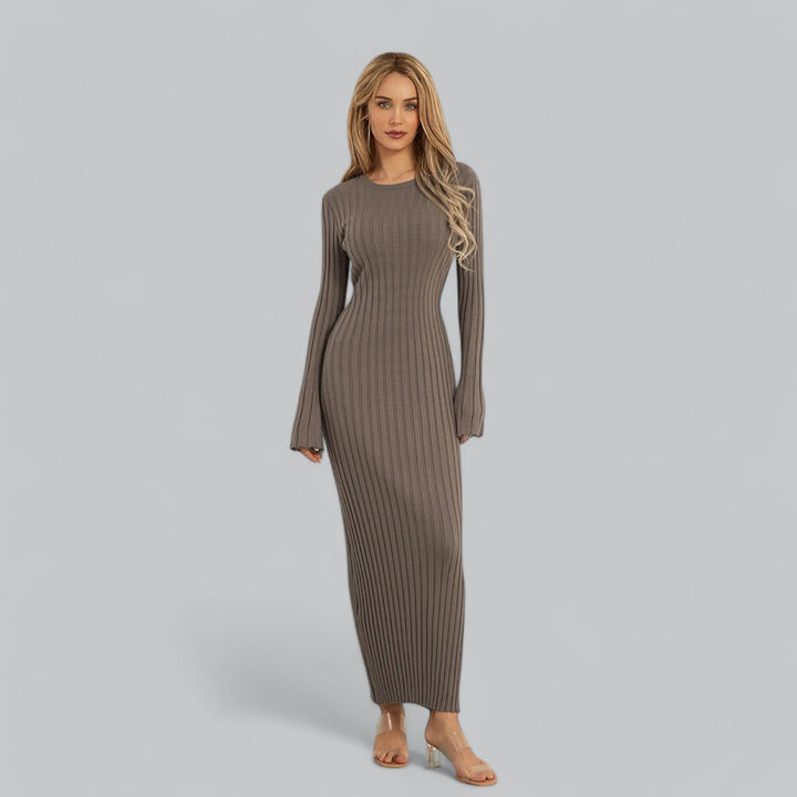 Selvina Maxi Jurk – Tijdloze Elegantie met Moderne Details