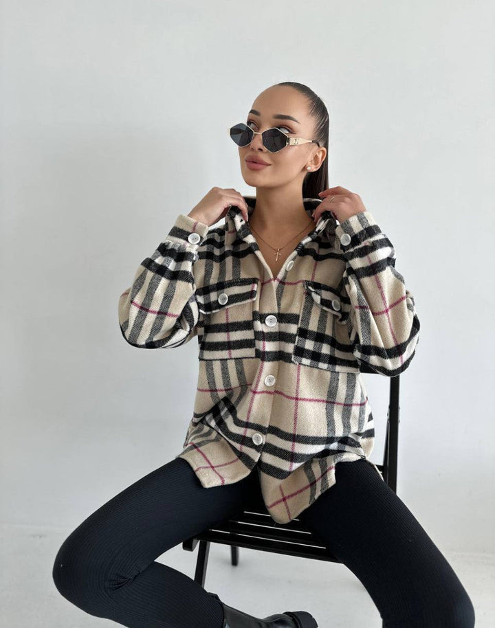 Nerina Geruite Damesjas – Trendy Jas voor Comfortabele Herfstdagen