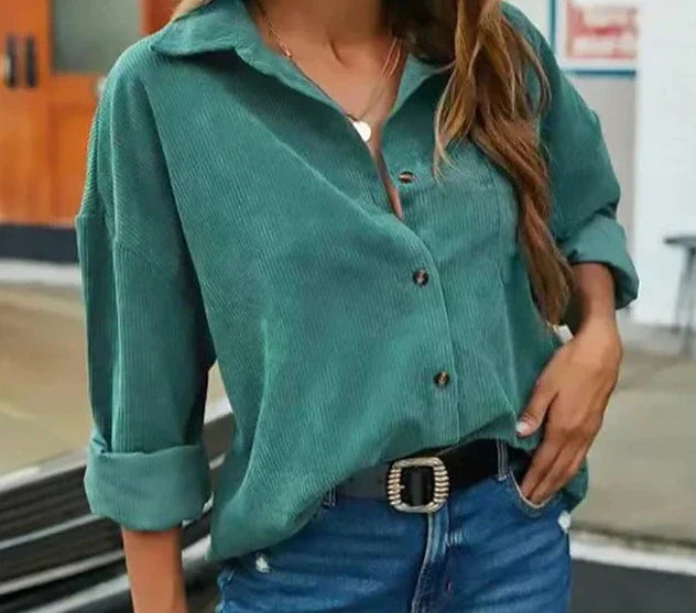 Lyanna Corduroy Blouse – Klassieke Ribstof Blouse met Moderne Flair