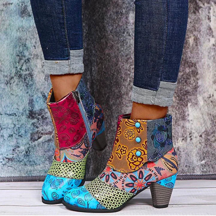 Trixie Bohemian Dameslaarzen – Patchwork Statement Boots | Trixie Boho Patchwork Dameslaarzen met Bloemmotief