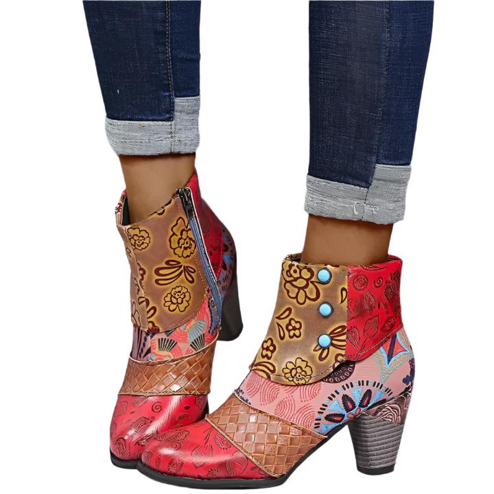 Trixie Bohemian Dameslaarzen – Patchwork Statement Boots | Trixie Boho Patchwork Dameslaarzen met Bloemmotief