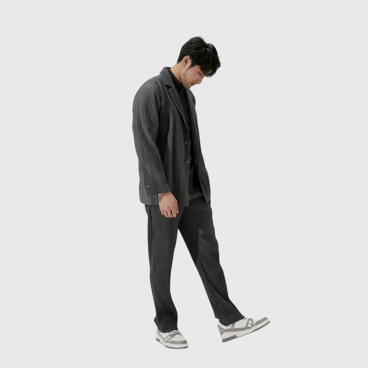 Darel – Geplooid Trainingspak Voor Heren Met Elegante Pasvorm