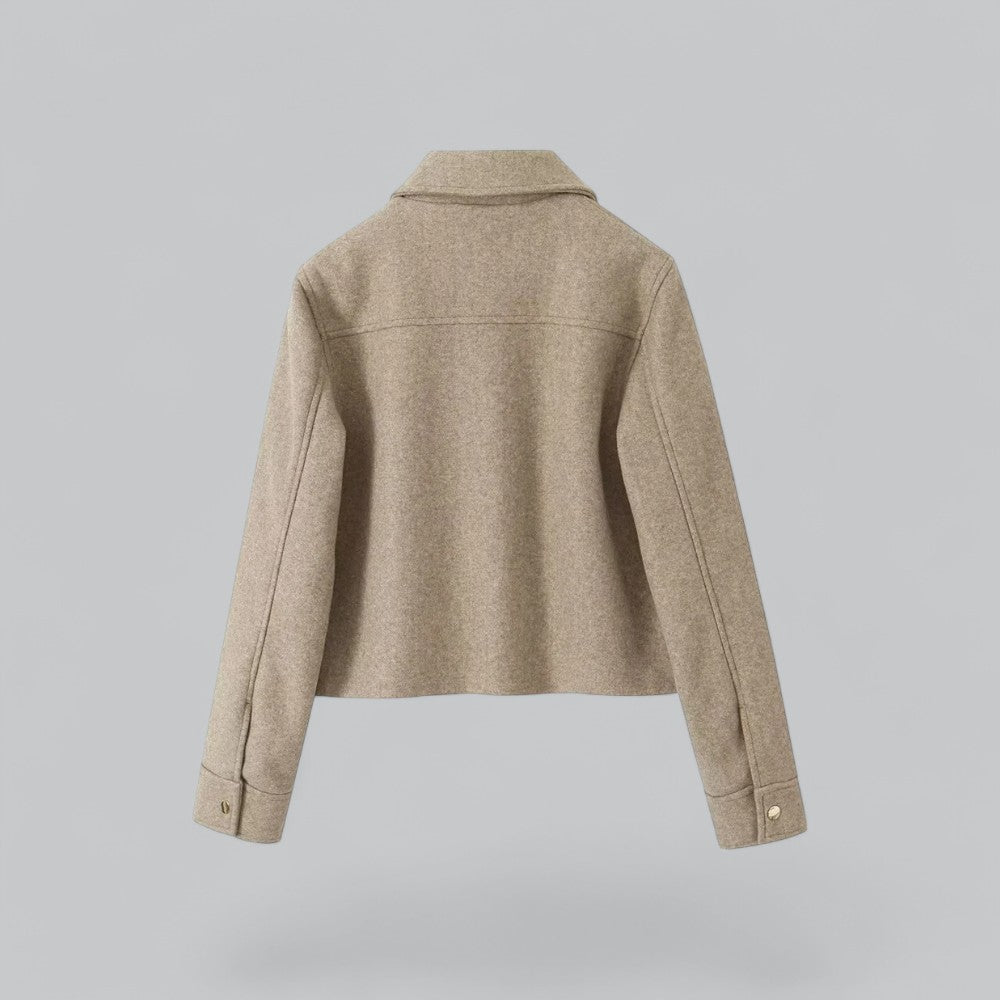 Rilynn Jas – Cropped Stijl met Duurzame Klasse