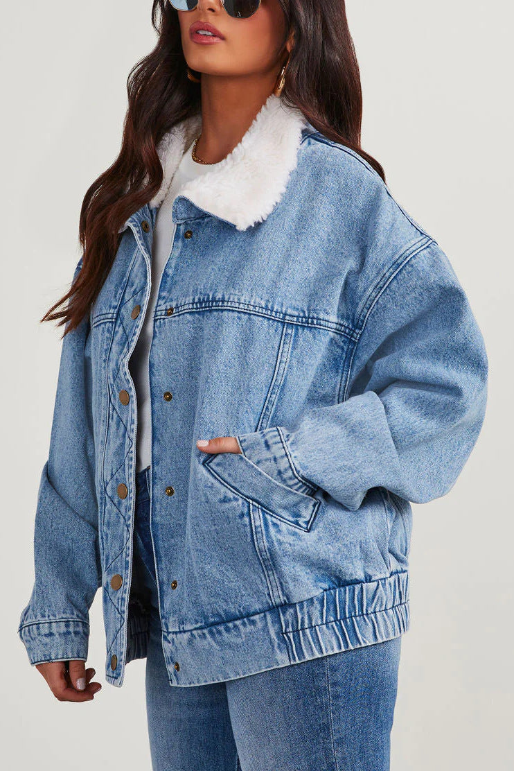 Rowina Denimjas – Damesjas met Fleece Kraag en Tijdloze Stijl