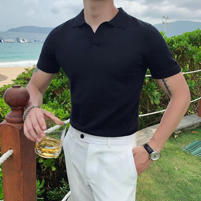 Noir V-Hals Polo voor Heren – Verzorgde Eenvoud met Moderne Klasse