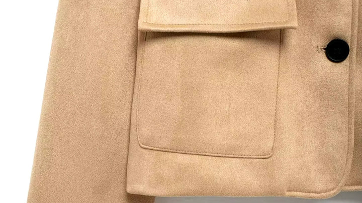 Elenya Jas – Moderne Luxe en Tijdloze Verfijning