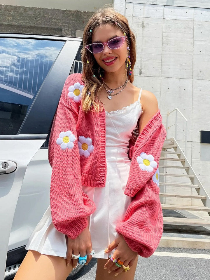 Precious Gebloemde Damescardigan – Romantische Cardigan met Volumineuze Mouwen en Bloemendetail